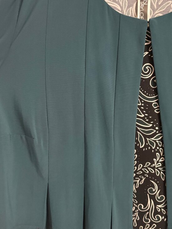 Plus Size 3/4 Sleeve Jacket Dress - Picture 5 of 5